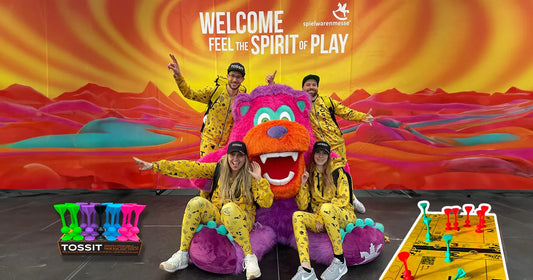 THE YELLOW TRACKSUIT REVOLUTION: A COMMERCIAL SUCCESS FOR TOSSIT AT THE NÜRNBERGER SPIELWARENMESSE!